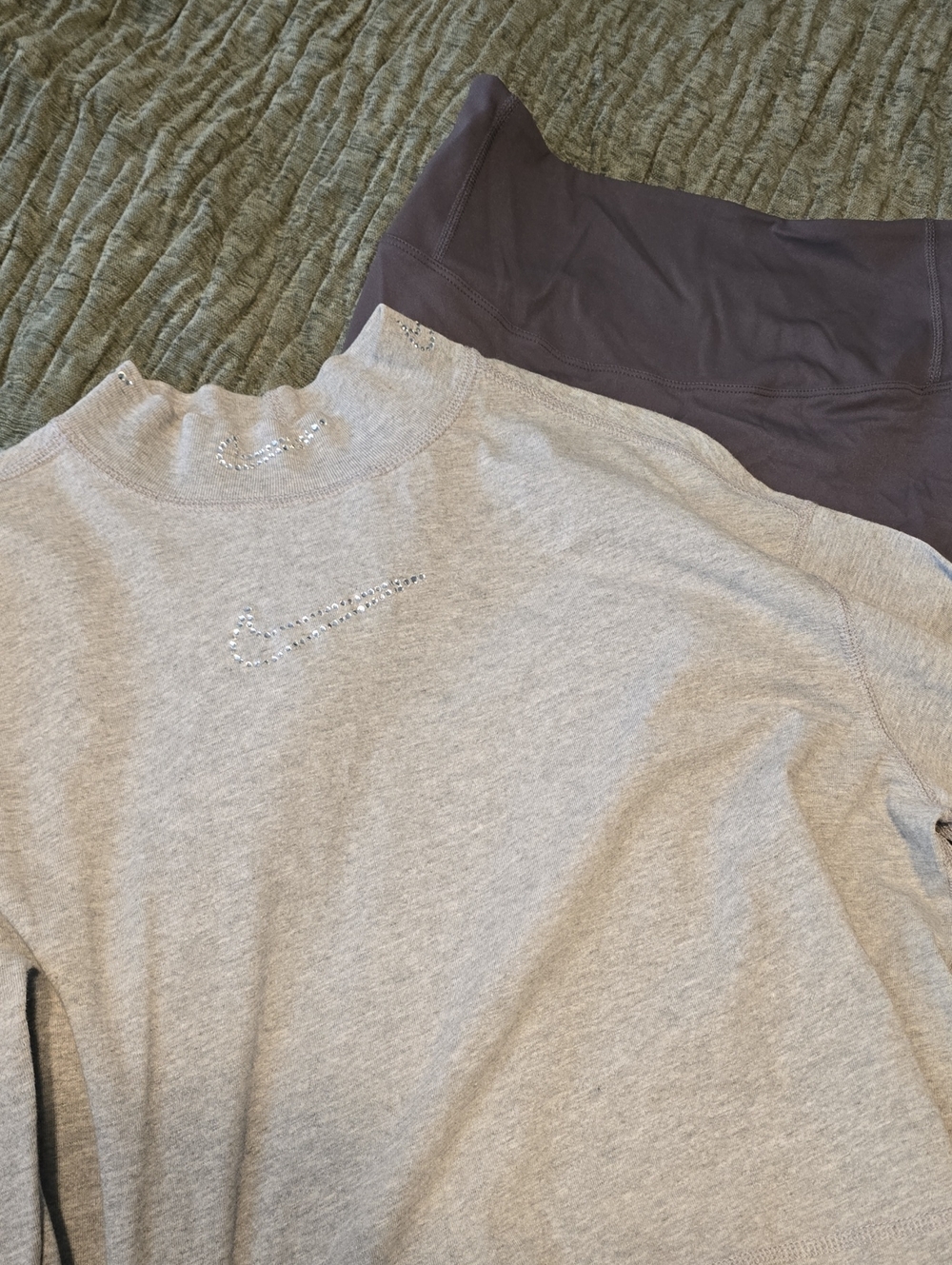 Nike Gray Crewneck Crop with Rhinestone Swoosh Set Like New
